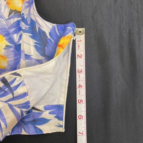 J.O.A Blue and Yellow Floral Crop Top - Picture 6 of 11